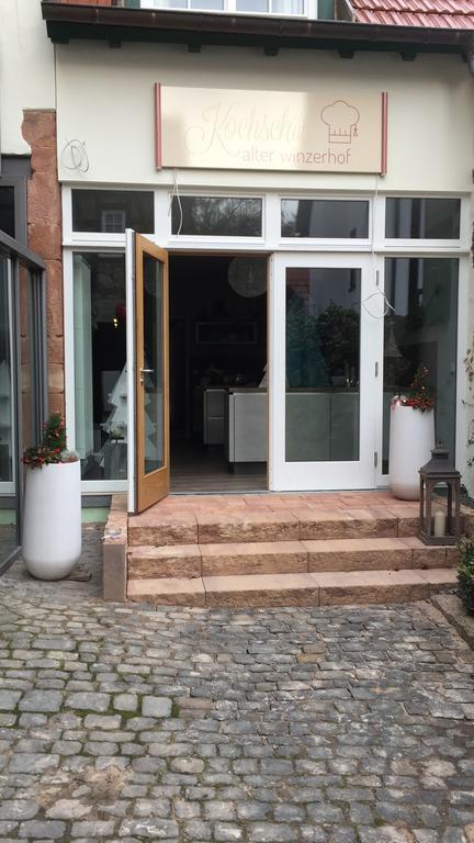 Alter Winzerhof Weisenheim Am Berg E.K. Hotel Екстериор снимка